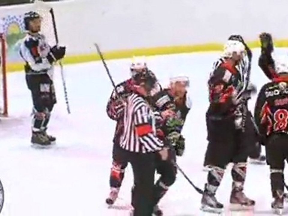 Hockey D2 - Playoffs : La Roche Sur Yon - Tours (3 à 4)