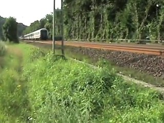 BR101bei Namedy mit schweizer Personenwagen Richtung Bonn