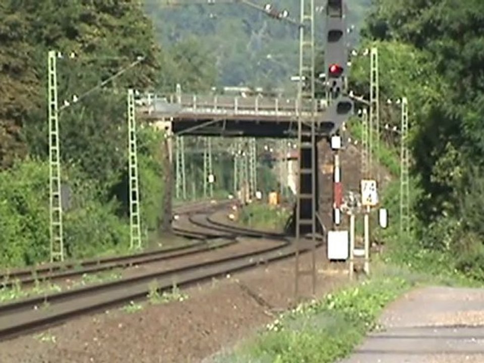 BR146 und BR629 treffen im Bahnhof Andernach ein