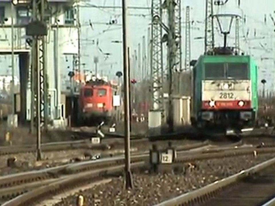 Eisenbahnverkehr köln gremberg mit hgk de12 mak 1024, veolia br185, br294 und atc br186