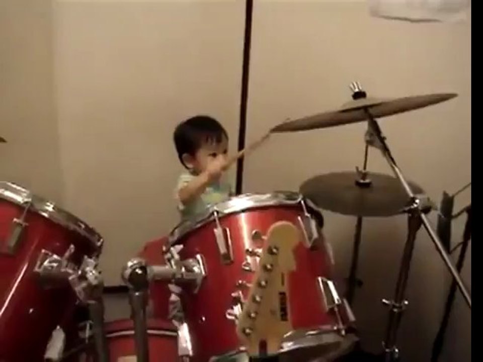 Kid Plays The Drums Like It's Nothing