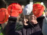 Estonian teachers strike demanding pay hikes