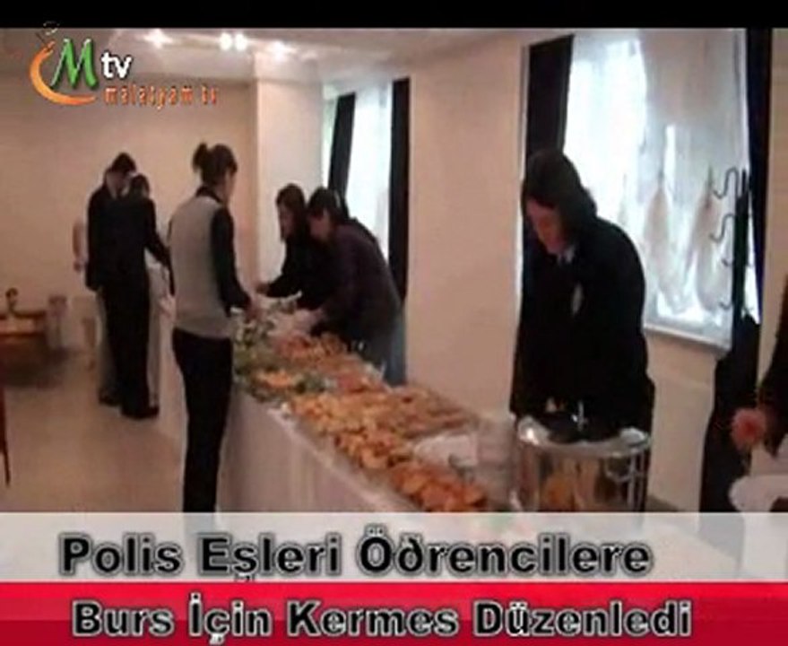 Polis Eşleri Öğrencilere Burs İçin Kermes Düzenledi