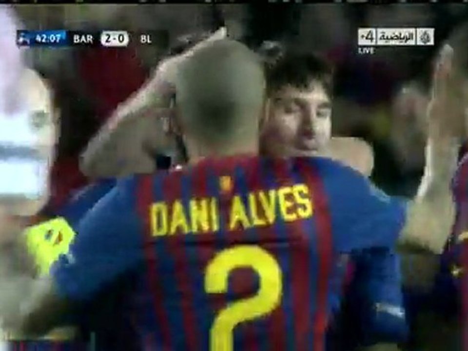 اهداف الشوط الاول بين برشلونه وباير ليفركوزن 0/2