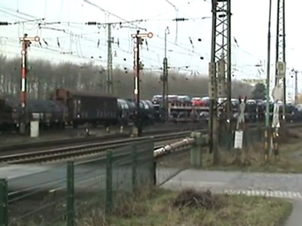 Rbf Köln Gremberg BR189 Richtung Südbrücke und SBB Re 241 nach Gbf Kalk Nord