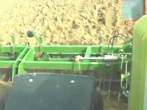 Claas Axion 830 preparation terre betteraves