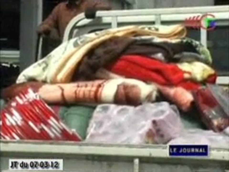 Remise de don aux populations sinistrées hébergées au marché couvert de Nkombo