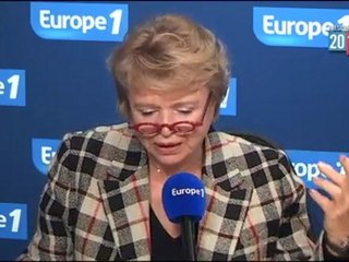 Joly fustige la "xénophobie ambiante"