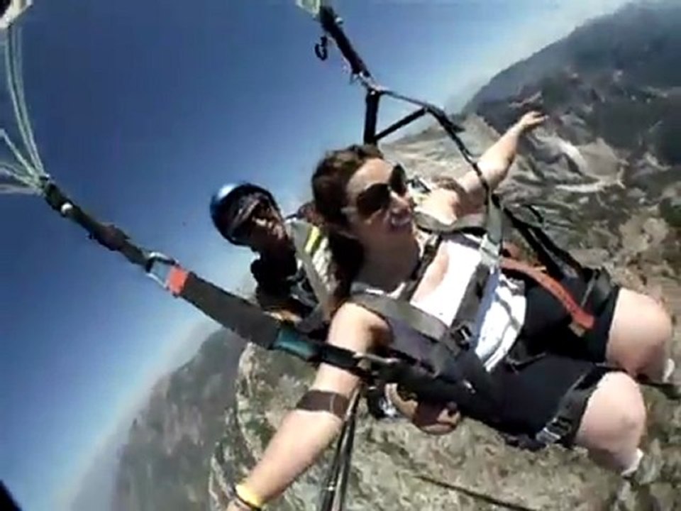 Yamac Parasutu Oludeniz_Fethiye(360p_H.264-AAC)