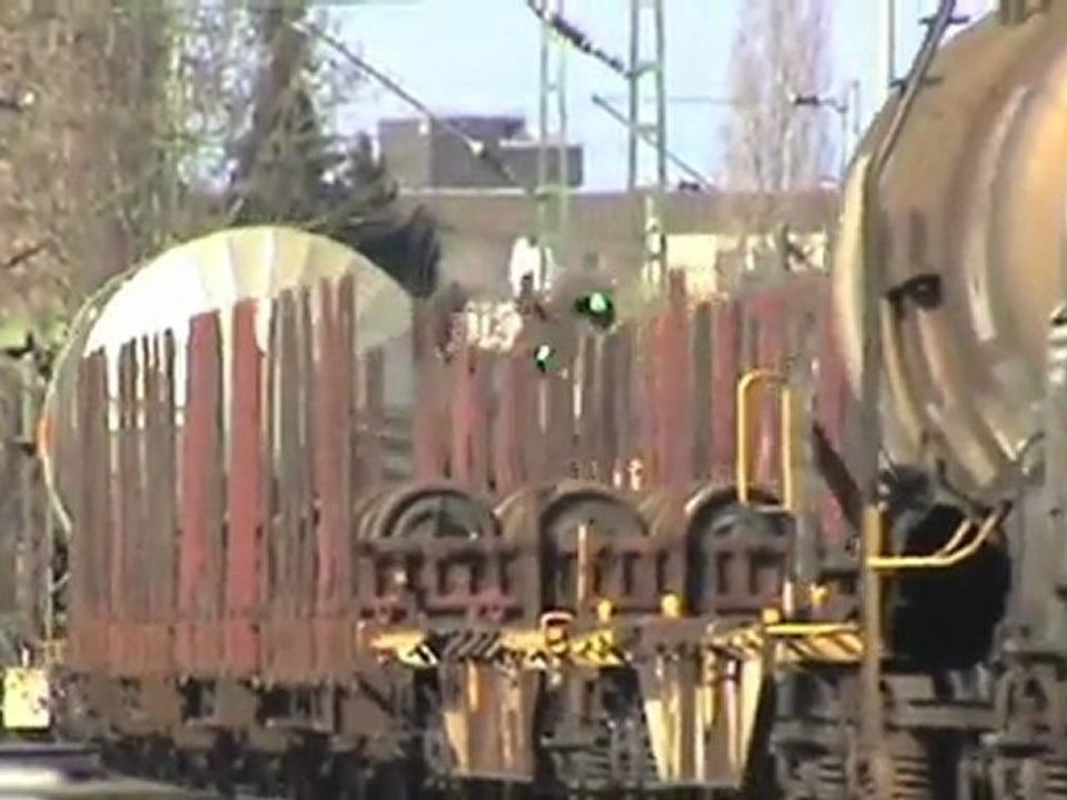 Veolia Prima, 3x BR185, BR152, BR151 Doppeltraktion, BR143 Sandwich, BR425 bei Bonn Beuel Süd