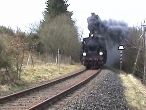 Dampfspektakel 2010 Plandampf Eifelquerbahn Pr T11 BR52 BR 52 V60 vor dem Bf Dockweiler