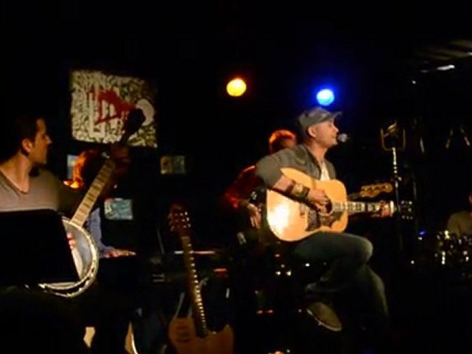 Dave Dario - Je cours - 5 mars 2012 - Espace Carpeaux