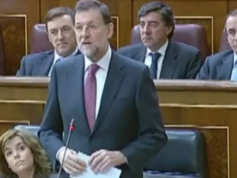 Sesión de control en el Congreso / Rajoy: Una reforma laboral que es buena para los españoles