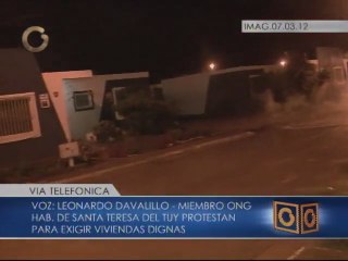 GNB reprimió a vecinos de Santa Teresa del Tuy que protestaban por entrega de viviendas a damnificados