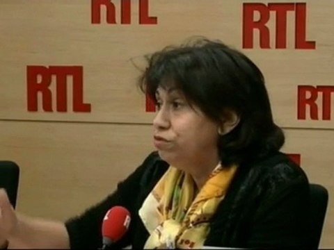 Une agence pour les pensions alimentaires ? Me Patricia Douieb, avocate spécialiste du droit de la famille, était l'invitée de RTL Midi jeudi