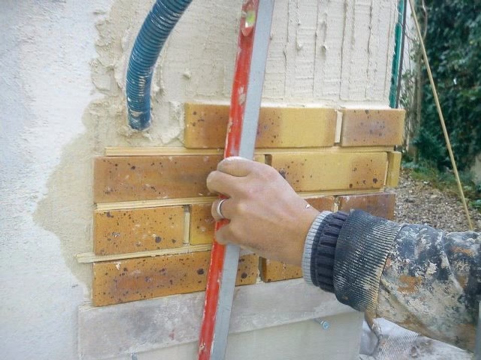 CHANTIER ISOLATION THERMIQUE PAR L'EXTERIEURE CHATOU