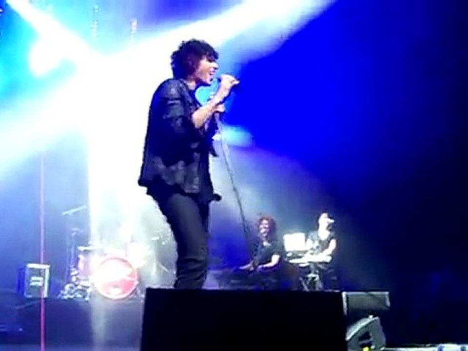 Julian Perretta Olympia (C) - best friend (new album)