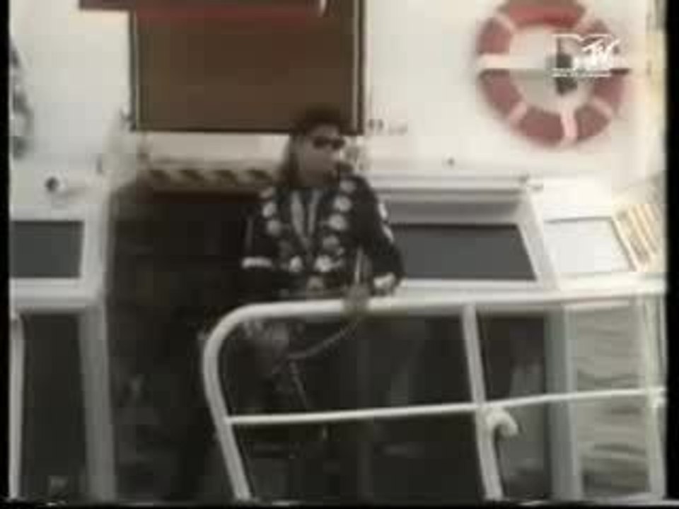 Bad Tour Around The World 5