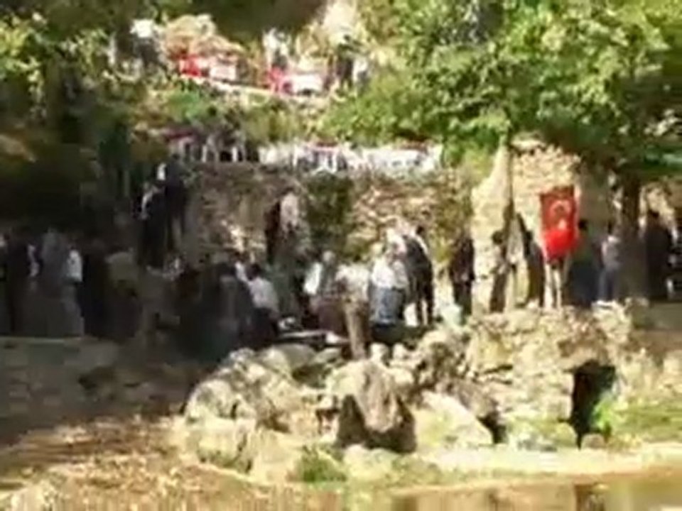 çüngüş geçit köyü