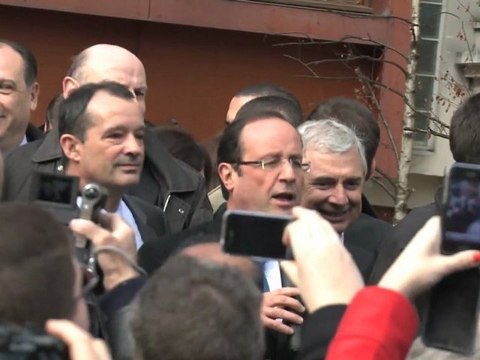 Visite de François Hollande à la maternité des Lilas