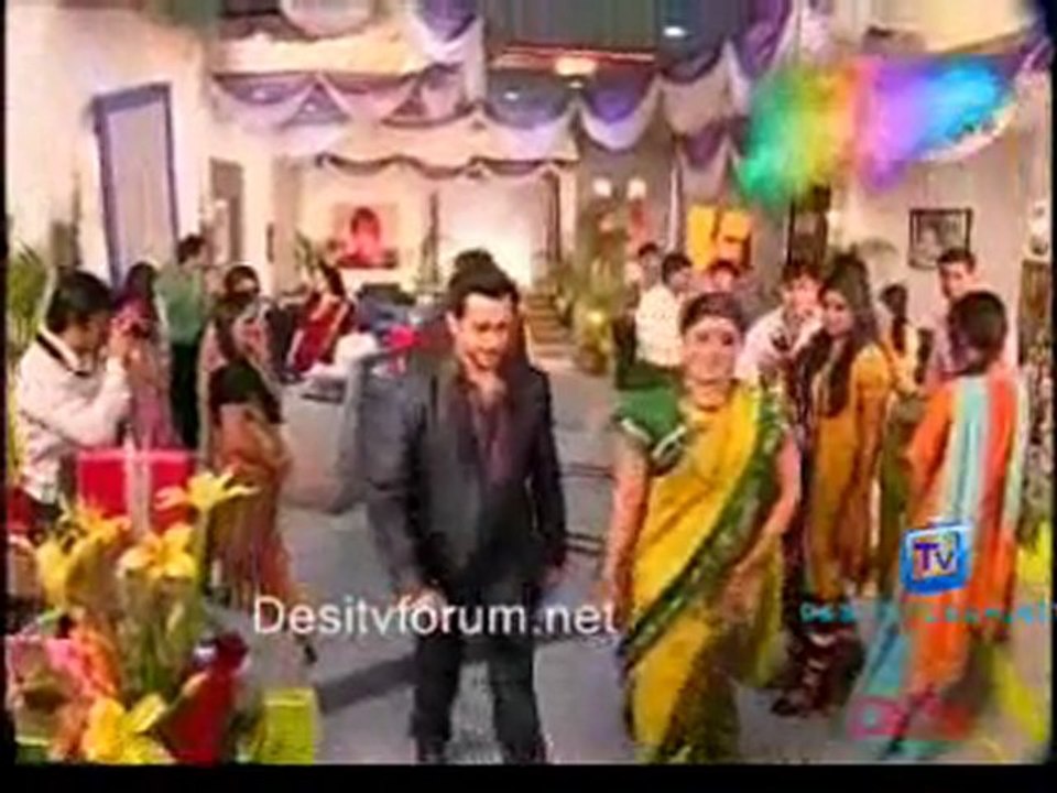 Jhilmil Sitaron Ka Aangan Hoga 8th March 2012 Video