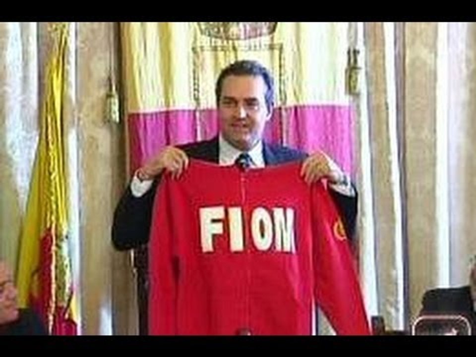 Napoli - FIAT.  Luigi de Magistris si schiera con la Fiom (08.03.12)