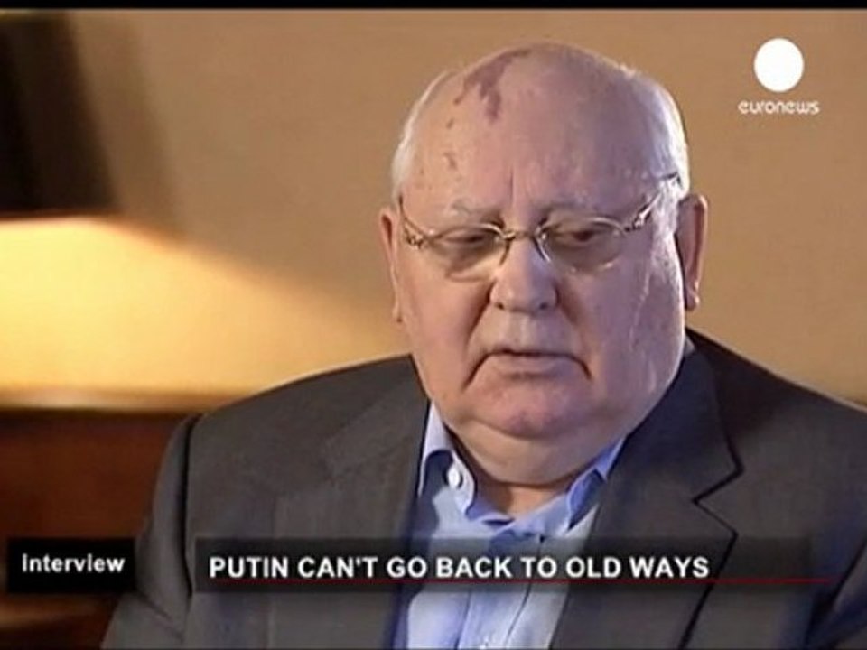 Gorbachev: "È l'ora del cambiamento. Nenache Putin...