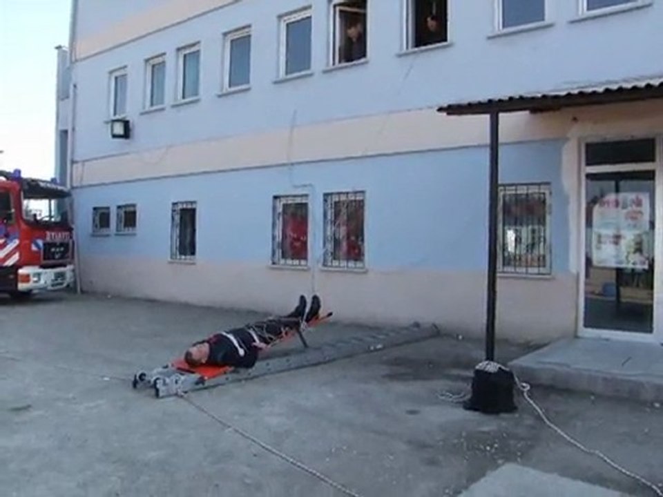 Geyve Metem-Geyve belediyesi İtfaiyesi Kurtarma tatbikatı-2