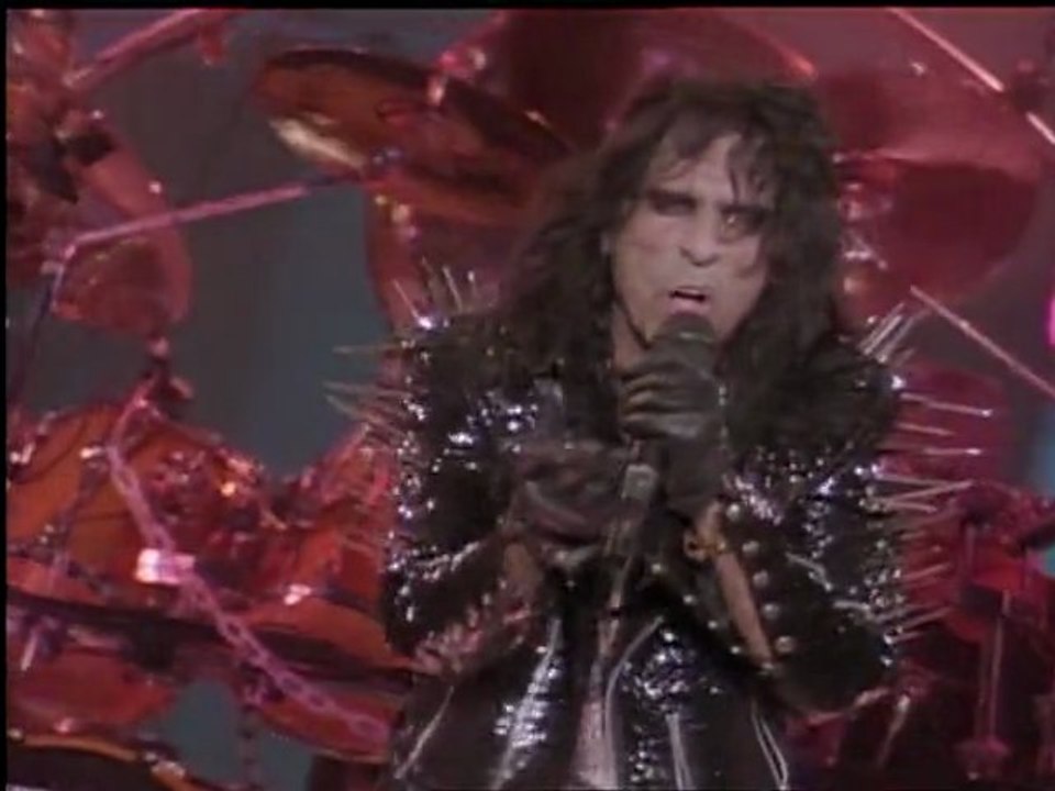 Alice Cooper - Bed Of Nails (live 1989)