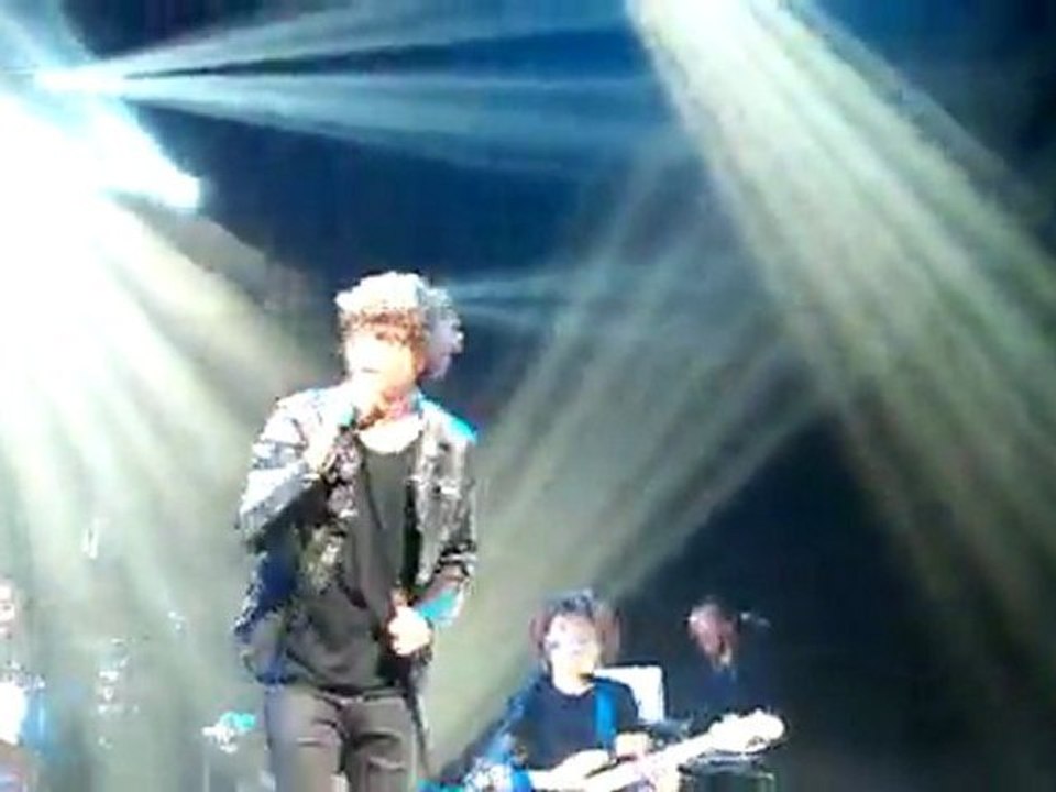 Julian Perretta Olympia (C) - stitch me up