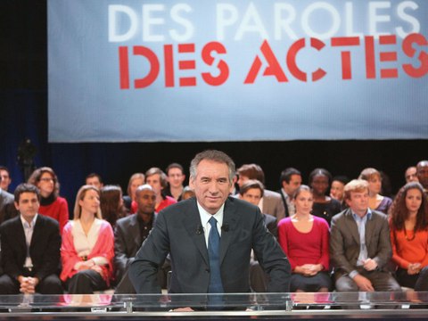 François Bayrou, invité de l'émission Des paroles et des actes sur France2 - 080312