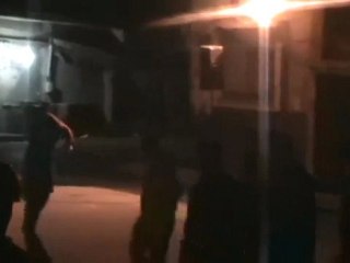 فري برس حمص إطلاق نار على المتظاهريين في حي الخالدية 8 3 2012