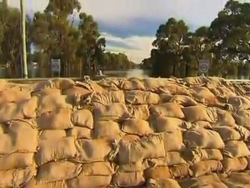 Flooding spreads in eastern Australia