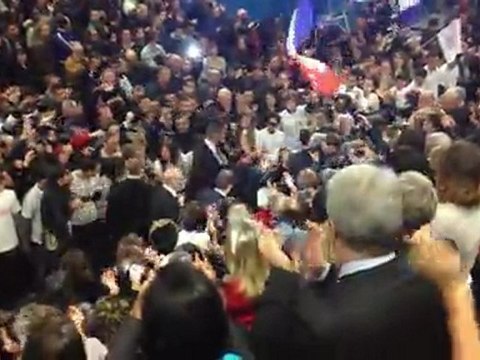 Arrivée de François Hollande au meeting de Reims le 8 mars 2012