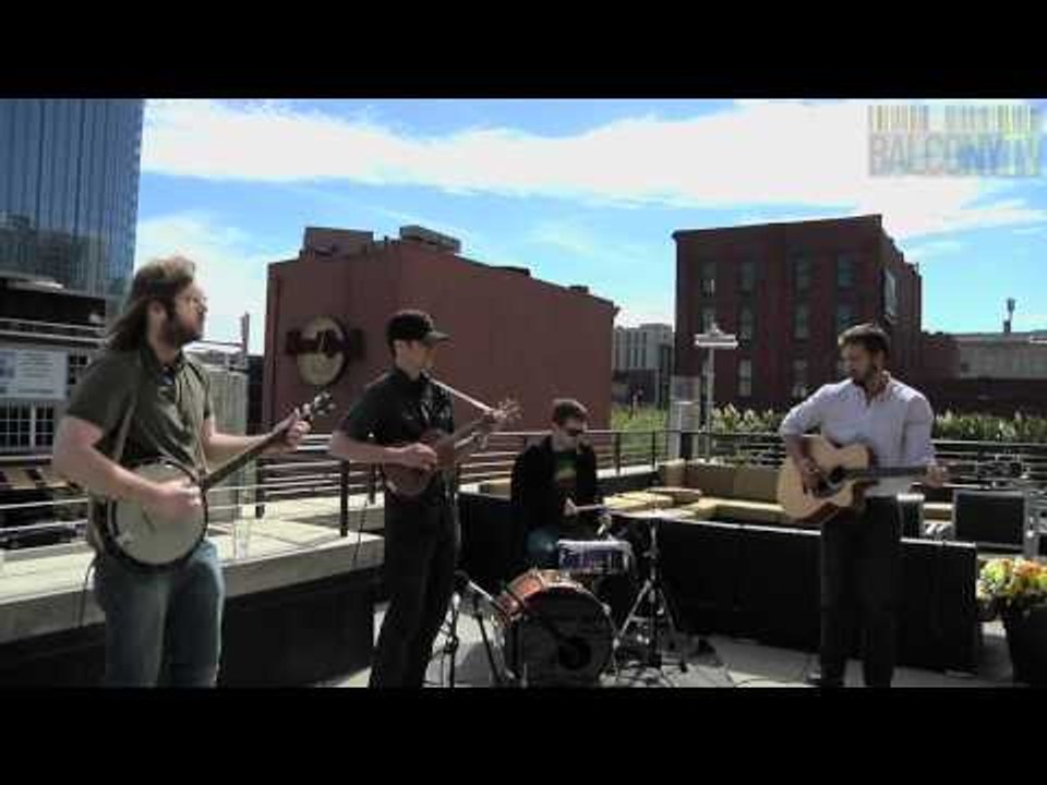 MAX AND THE WILD THINGS - LEFT BEHIND (BalconyTV)