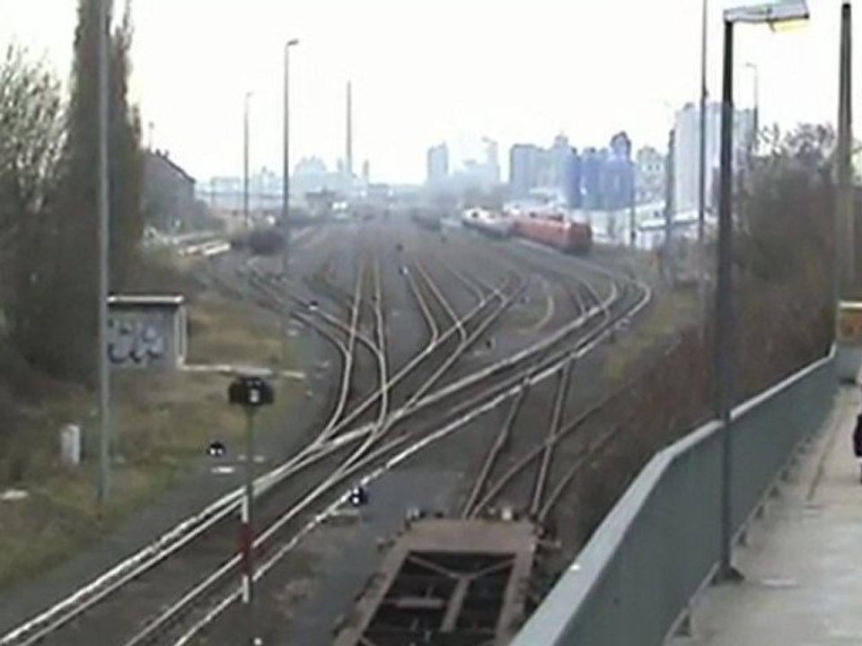 HGK Mak und Köln - Bonn Stadtbahn in Godorf