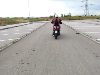Piaggio MP3 Yourban: Bloqueo inclinación eje delantero