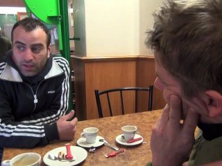 La campagne à vélo, EP#08 : "Marine Le Pen, elle devrait aller voir un psy"