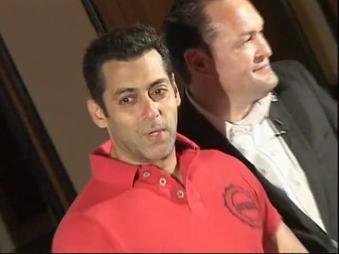 Salman Khan's Dabangg 2 Creates History - Bollywood Gossip