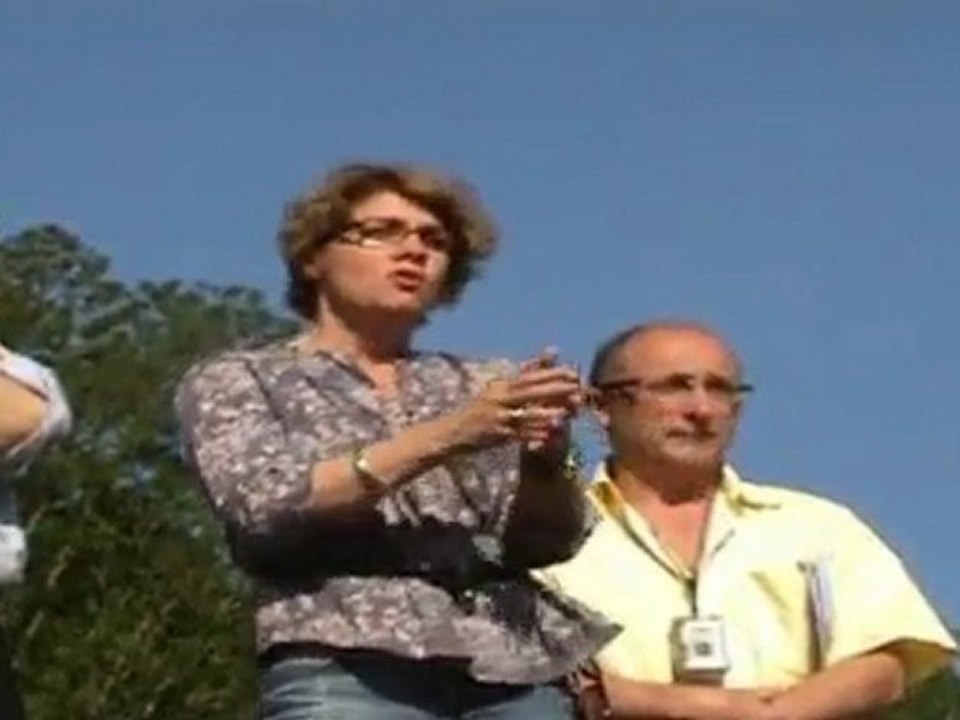 Agnès Le Brun - Morlaix  Madame la Maire aux Jardins Solidaires - 22/05/2011