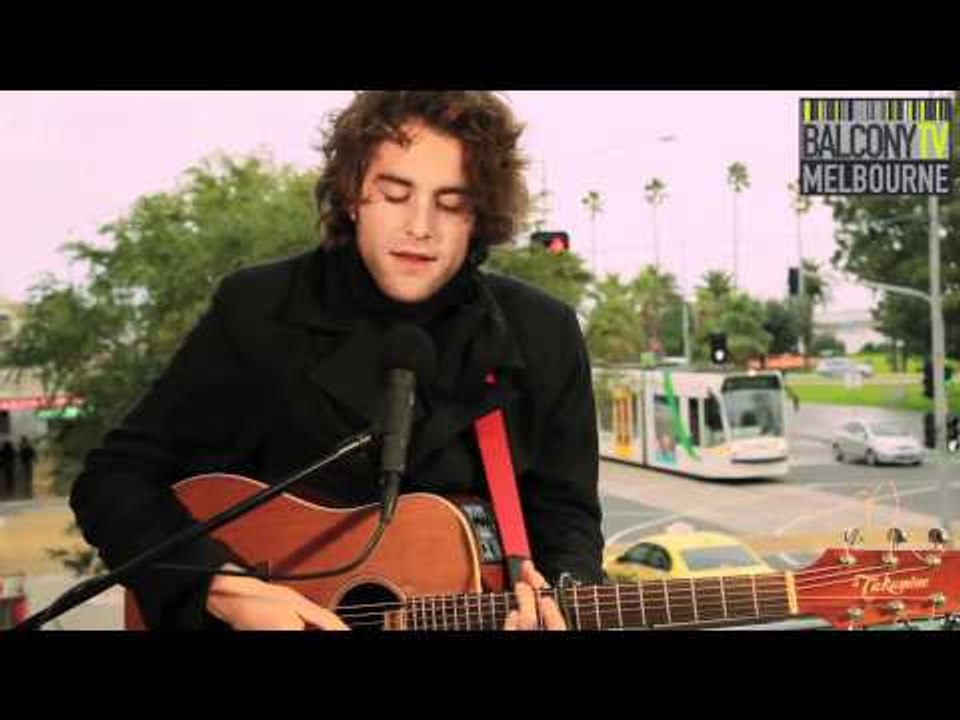 MATT WALTERS - MIDNIGHT CALLING (BalconyTV)