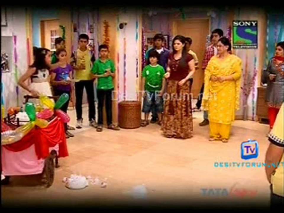 Parvarish Kuch Khatti Kuch Meethi - 9th March 2012 Video Pt2