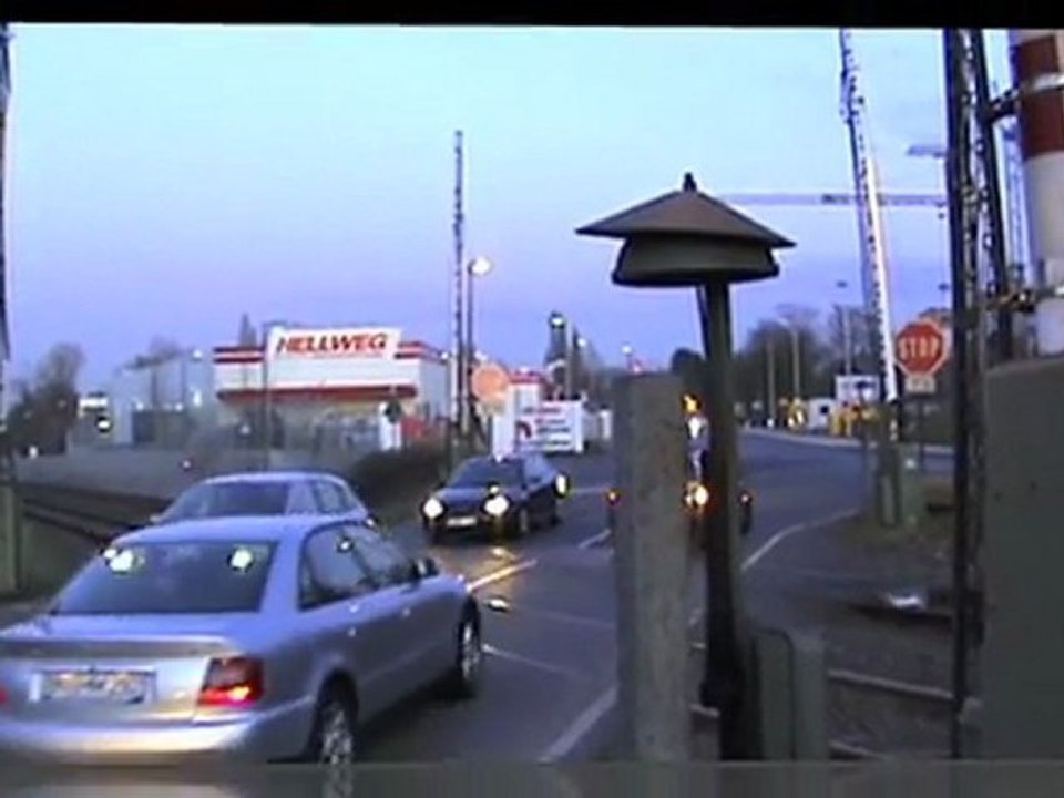 BR644 Talent am Bahnübergang Bonn - Duisdorf