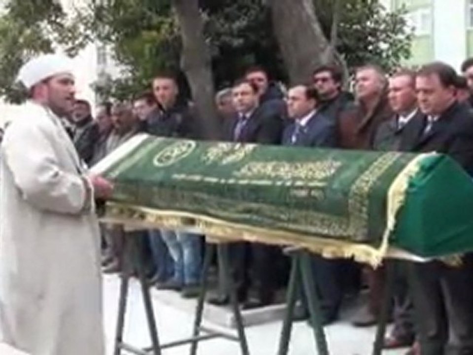 Tonta toprağa verildi.