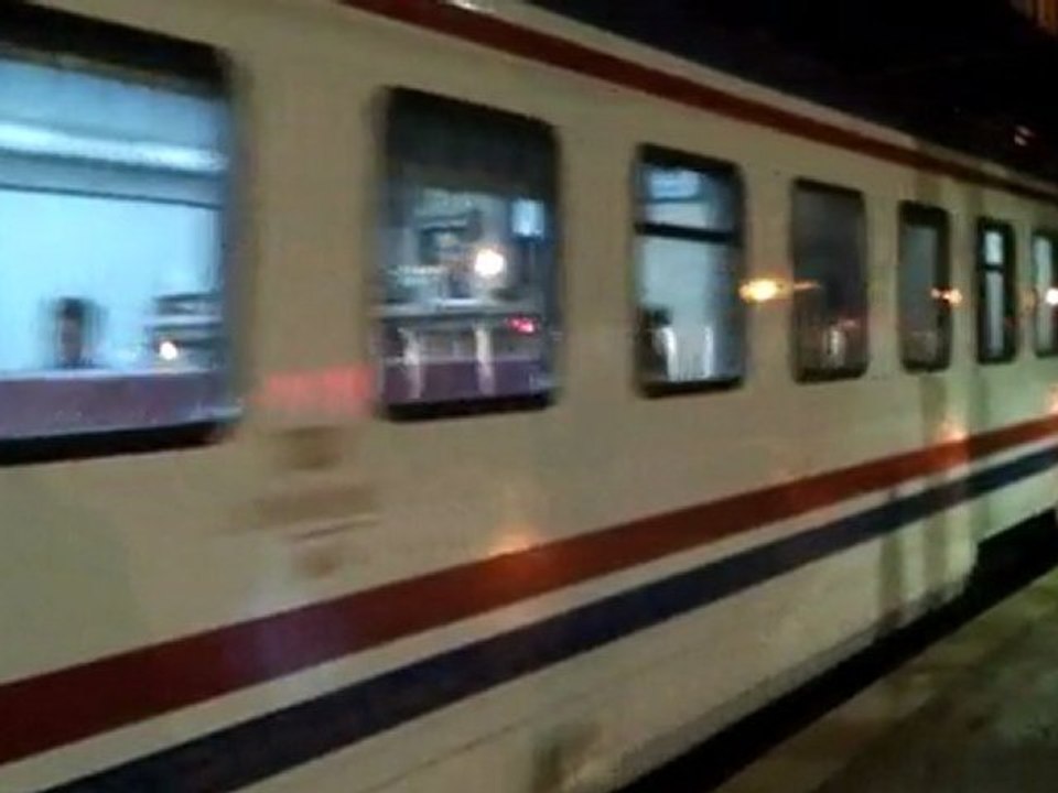 12 11 2011 İçanadolu Mavi Treni Haydarpaşa Hareket