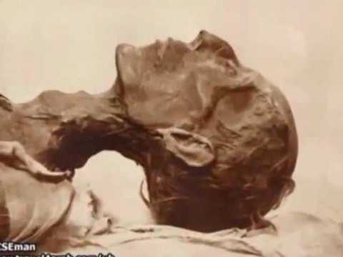 Des chercheurs scientifique converti a l'islam suite a la découverte de la momie du faraon