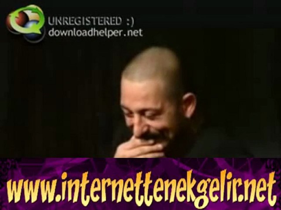 Cem Yılmaz'ın tuvalet muhabbeti izleyenleri gülmekten kırdı geçirdi