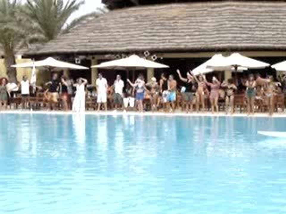 crazy signs-djerba