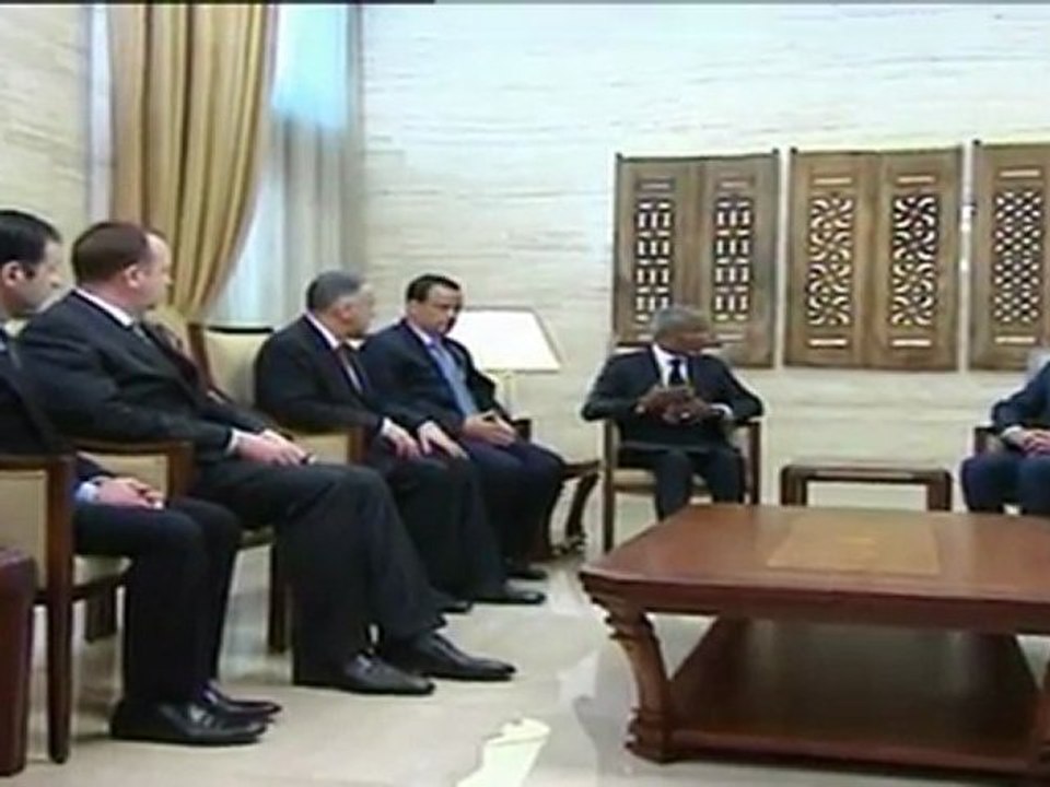 Kofi Annan se reúne com Assad