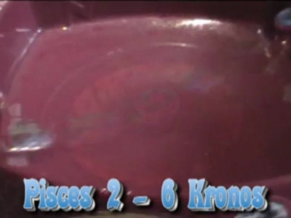 Beyblade 'Explosionen' Lightning Pisces vs Scythe Kronos